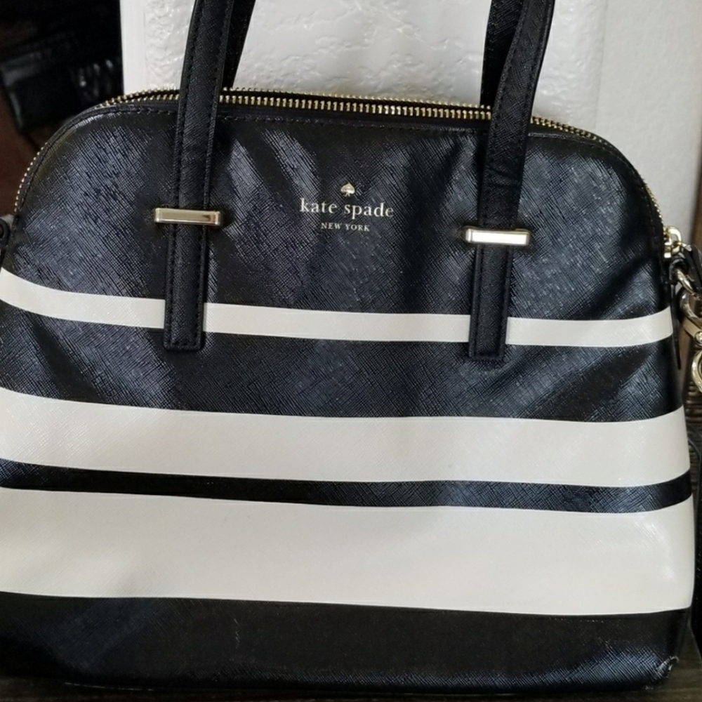 Authentic Kate Spade. Crossbody